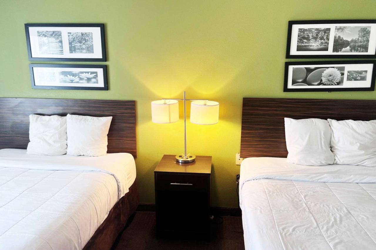 Ramada By Wyndham Jackson Ms Hotell Exteriör bild